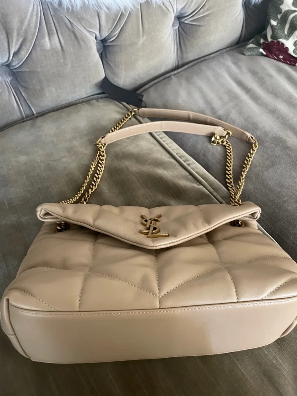 Quilted Shoulder Bag with Gold Chain Strap - Taupe - Picture 3 of 9